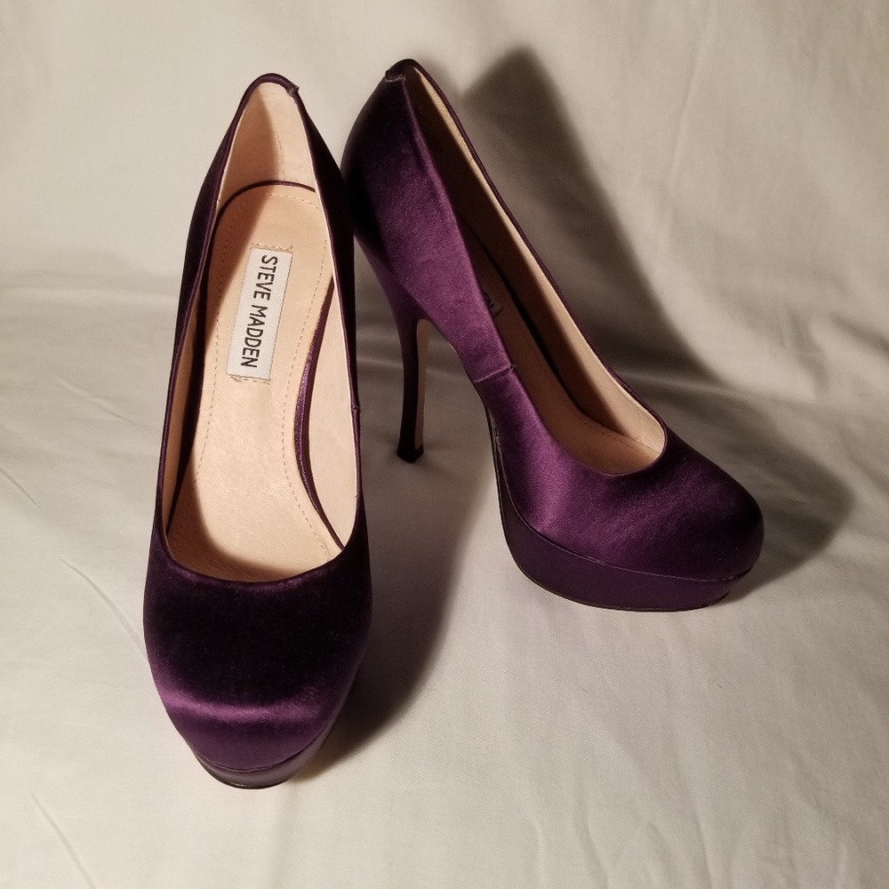 💋NWB Steve Madden Purple Heels